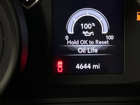 Used 2025 Jeep Gladiator Sport image 21