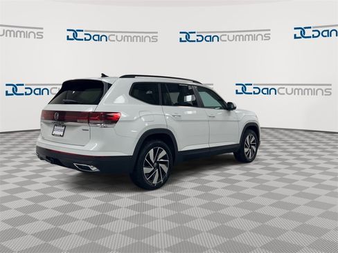 Used 2024 Volkswagen Atlas SE image 8