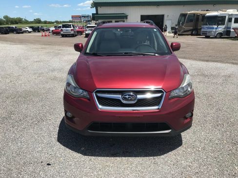Used 2014 Subaru Crosstrek 2.0i Limited w/ Popular Package #1 image 2