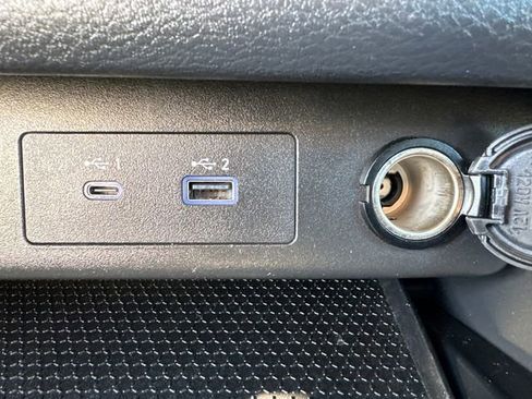 Used 2023 Nissan Rogue S image 35