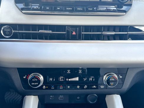 New 2025 Mitsubishi Outlander SEL image 32