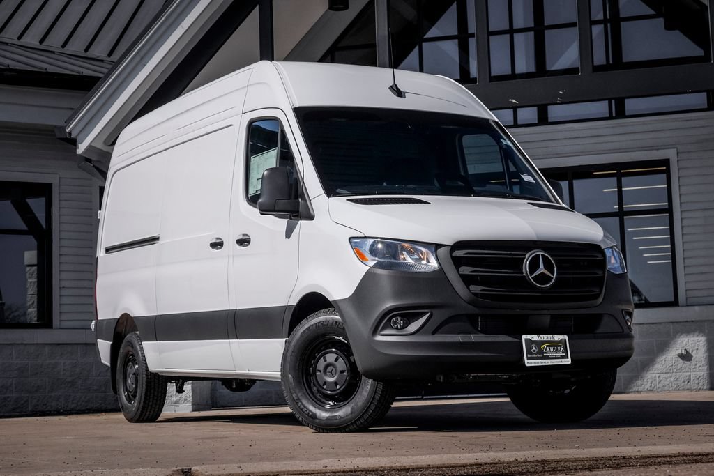 Used 2026 Mercedes-Benz Sprinter 2500 image 1