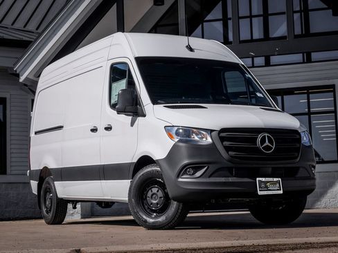 Used 2026 Mercedes-Benz Sprinter 2500 image 1