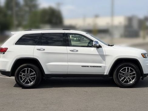 Used 2021 Jeep Grand Cherokee Limited w/ Luxury Group II AWD/4WD image 9