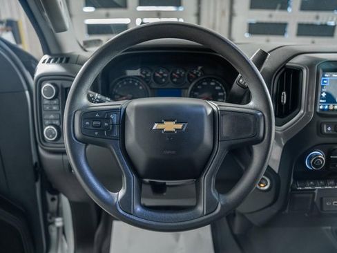 Used 2022 Chevrolet Silverado 1500 Custom image 28