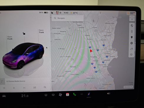 Used 2024 Tesla Model Y Long Range image 26