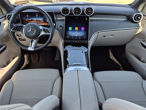 Certified 2025 Mercedes-Benz GLC 300 image 30