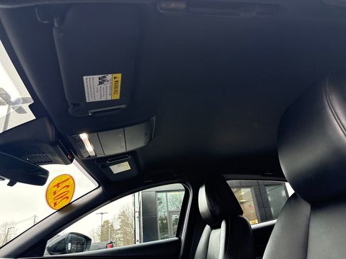 Used 2024 MAZDA MAZDA3 s image 19