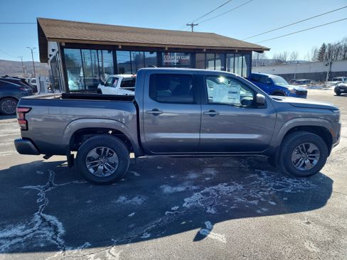 New 2026 Nissan Frontier SV image 9