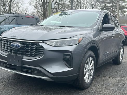 Used 2024 Ford Escape Active AWD/4WD image 3