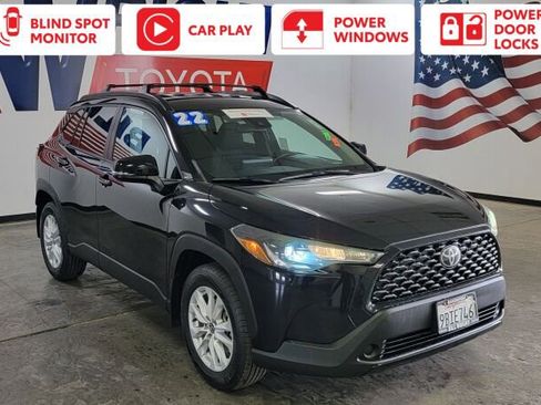 Certified 2022 Toyota Corolla Cross LE image 1