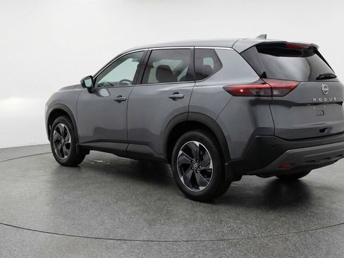 Used 2025 Nissan Rogue SV AWD/4WD image 6
