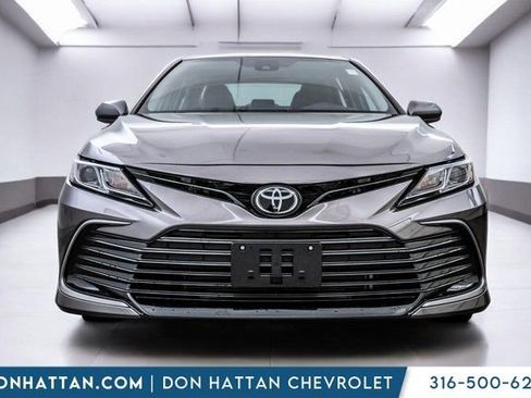 Used 2023 Toyota Camry LE image 33