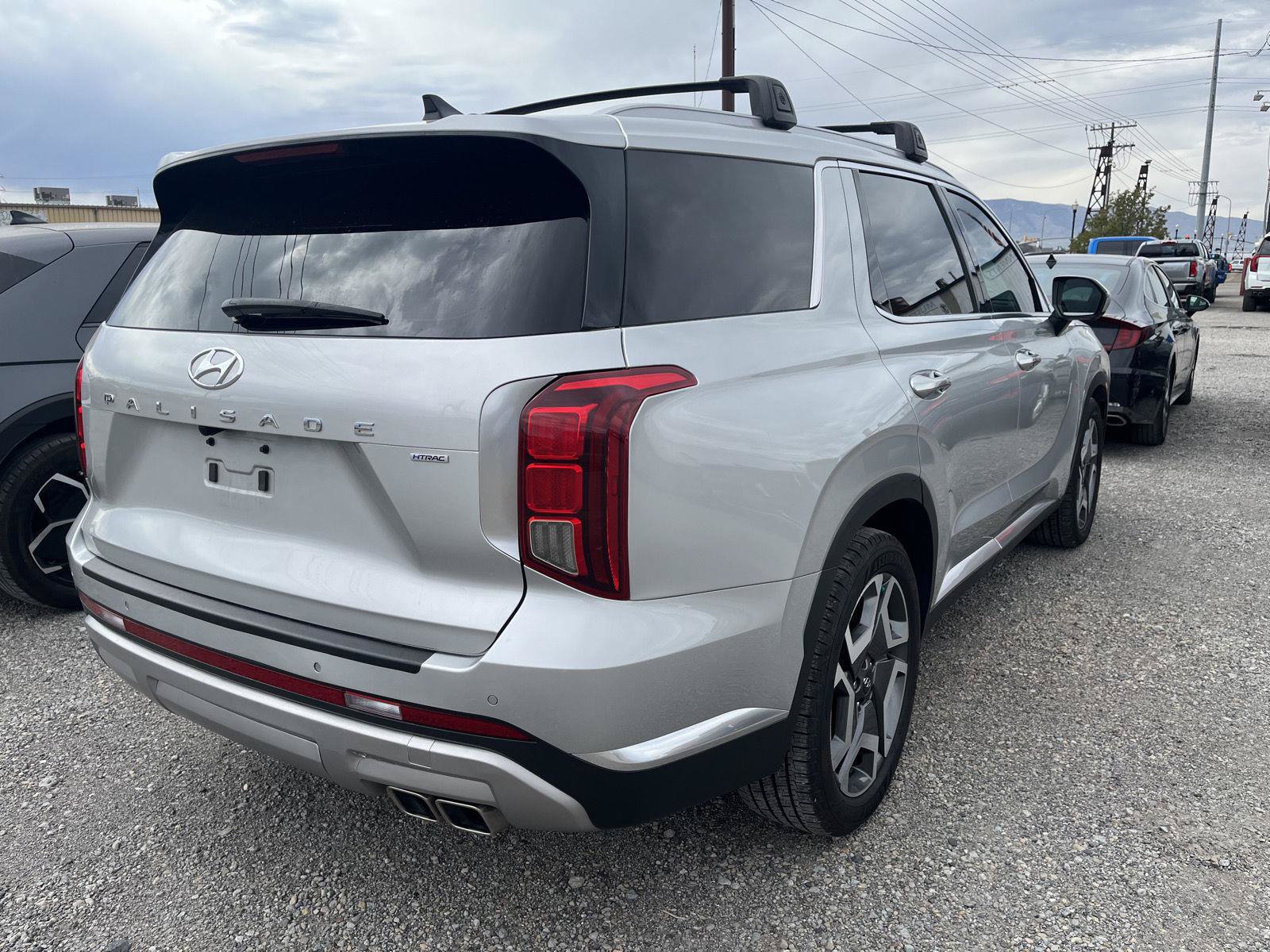 Used 2023 Hyundai Palisade Limited AWD/4WD image 4