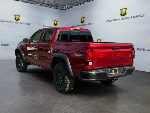 Used 2025 Chevrolet Colorado Trail Boss AWD/4WD image 3