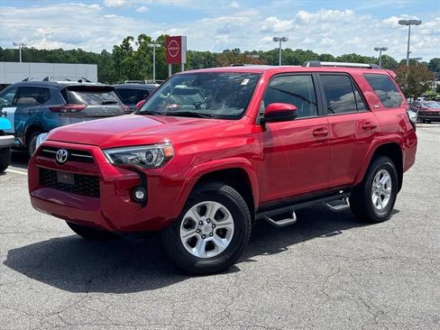 Used 2021 Toyota 4Runner SR5 AWD/4WD image 2