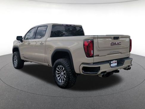 Used 2023 GMC Sierra 1500 AT4 w/ AT4 Premium Package AWD/4WD image 4
