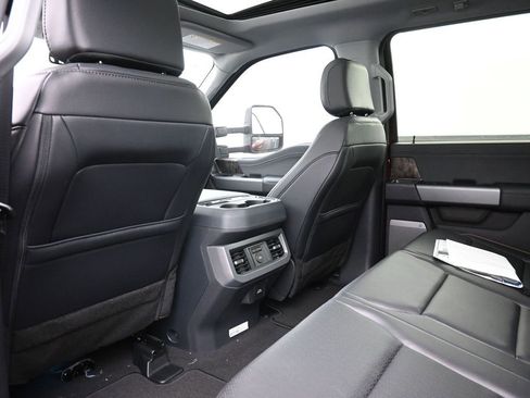 New 2026 Ford F250 Lariat w/ Black Appearance Package AWD/4WD image 2