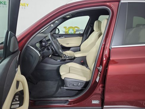 Used 2024 BMW X3 sDrive30i w/ Premium Package RWD image 5