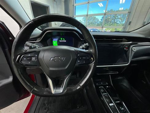 Used 2022 Chevrolet Bolt EUV Premier w/ Sun & Sound Package FWD image 14