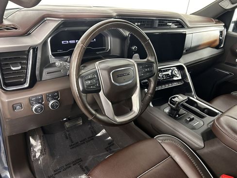 Used 2025 GMC Sierra 1500 Denali AWD/4WD image 17