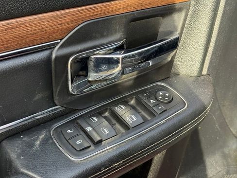 Used 2015 RAM 2500 Laramie w/ Convenience Group image 11