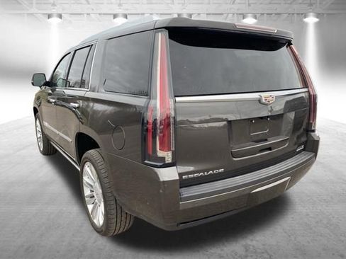 Used 2020 Cadillac Escalade Platinum AWD/4WD image 11