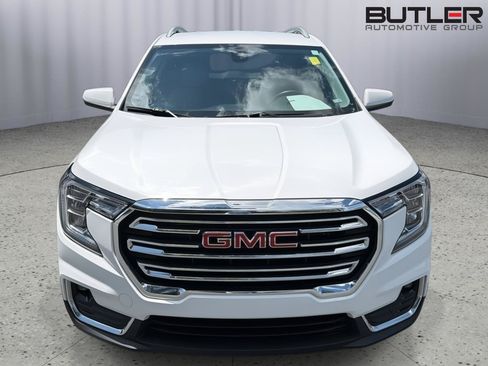 Certified 2024 GMC Terrain SLT FWD image 9