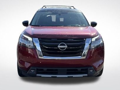 Used 2022 Nissan Pathfinder Platinum w/ Lighting Package (N93)