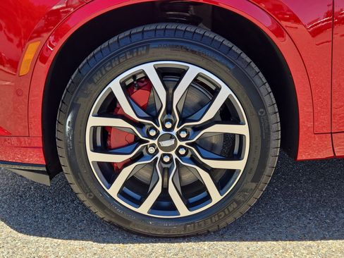 New 2025 Cadillac XT6 Sport w/ Technology Package image 11