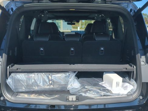 New 2026 INFINITI QX80 Autograph w/ Premium Cargo Package image 14