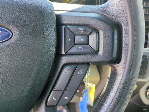 Used 2017 Ford F150 XLT AWD/4WD image 17