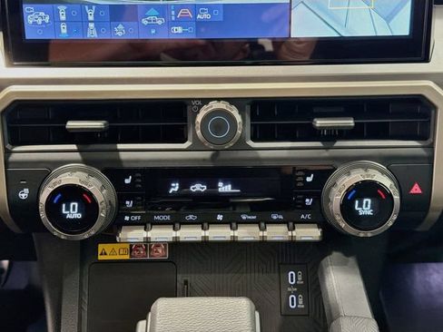 Certified 2024 Toyota Tacoma TRD Sport w/ TRD Sport Premium Package AWD/4WD image 13
