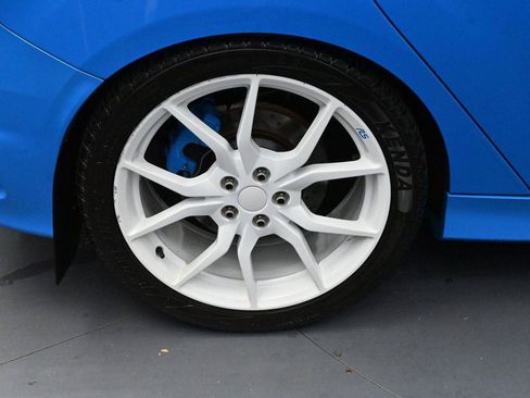 Used 2016 Ford Focus RS AWD/4WD image 36
