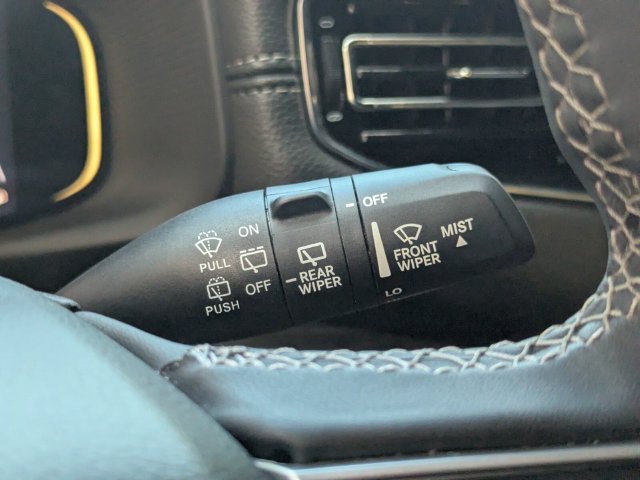 Used 2022 Jeep Wagoneer Series III AWD/4WD image 21