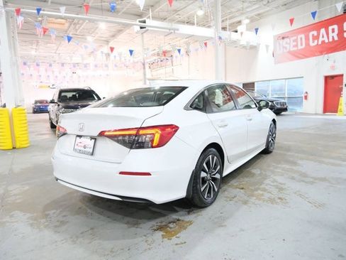 Used 2023 Honda Civic EX image 11