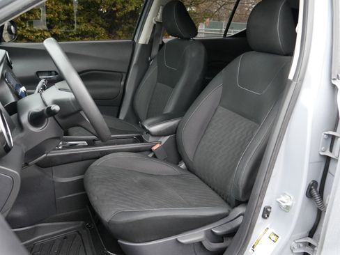 Used 2021 Nissan Kicks SV w/ Exterior Package image 26