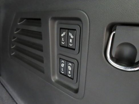 Used 2024 Chevrolet Traverse RS w/ LPO, Floor Liner Package image 43