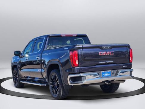 Used 2023 GMC Sierra 1500 SLT w/ SLT Premium Package AWD/4WD image 3