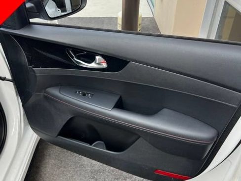 Used 2022 Kia Forte GT w/ GT Technology Package FWD image 14