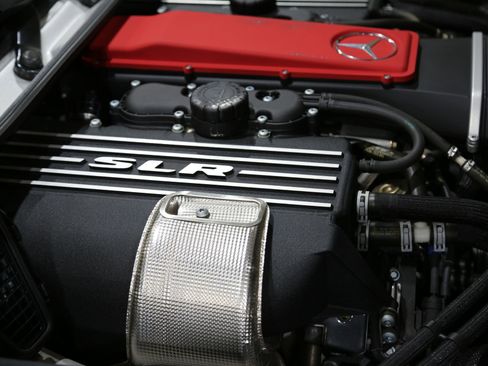 Used 2006 Mercedes-Benz SLR image 31