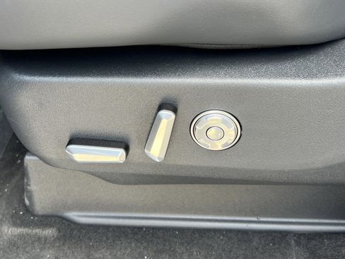 New 2025 Lincoln Navigator L Reserve w/ Jet Appearance Package image 25