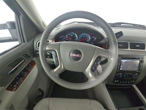 Used 2014 GMC Sierra 2500 SLT w/ SLT Convenience Package image 12