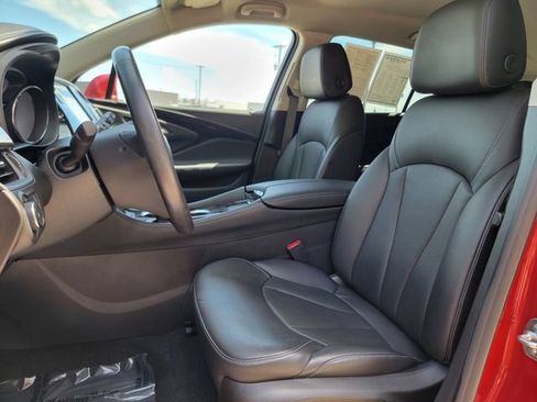 Used 2020 Buick Envision Essence FWD image 20