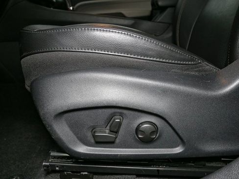 Used 2022 Jeep Compass Limited image 36