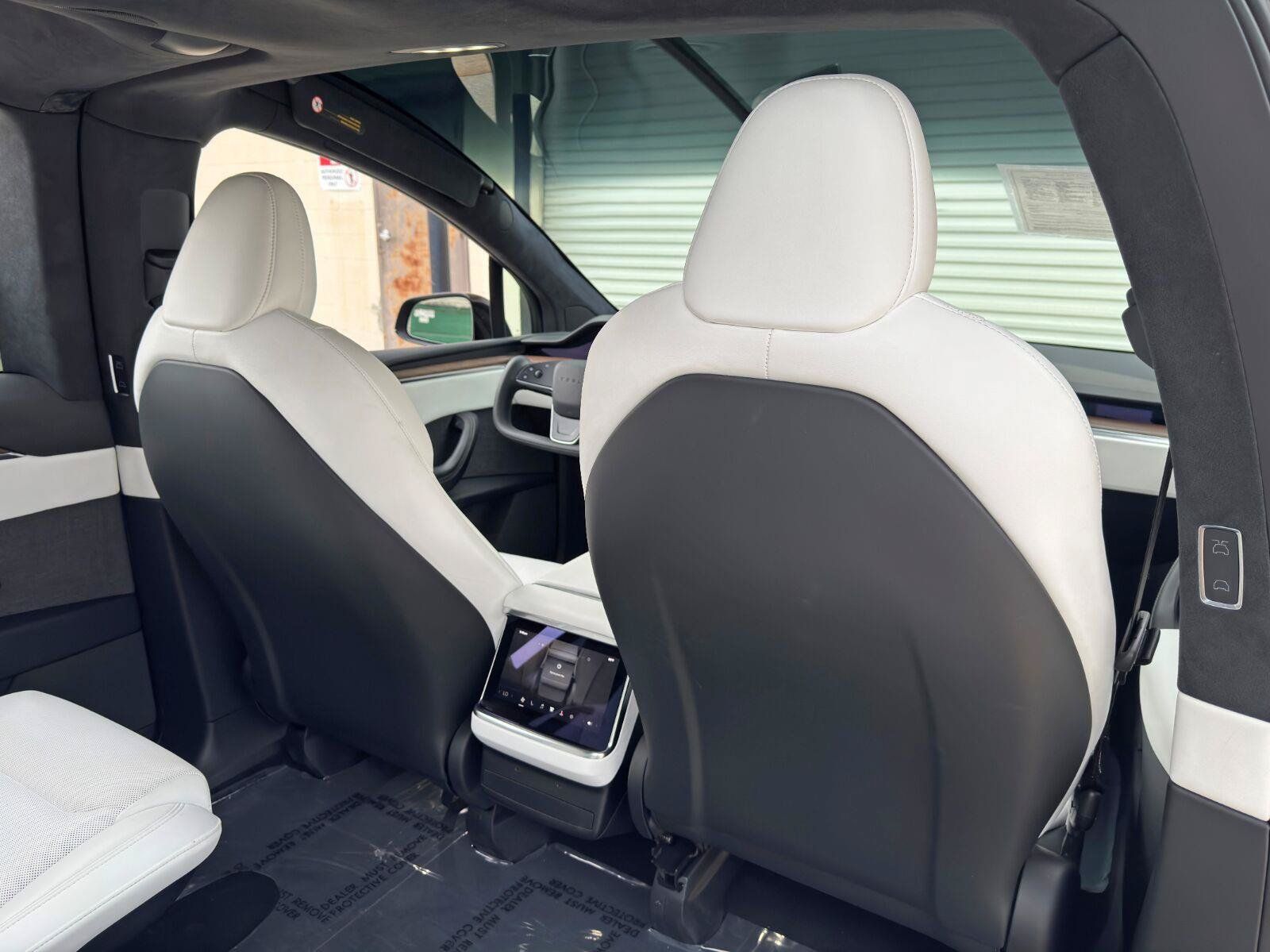 Used 2022 Tesla Model X AWD/4WD image 38