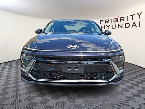 Used 2024 Hyundai Sonata SEL FWD image 2
