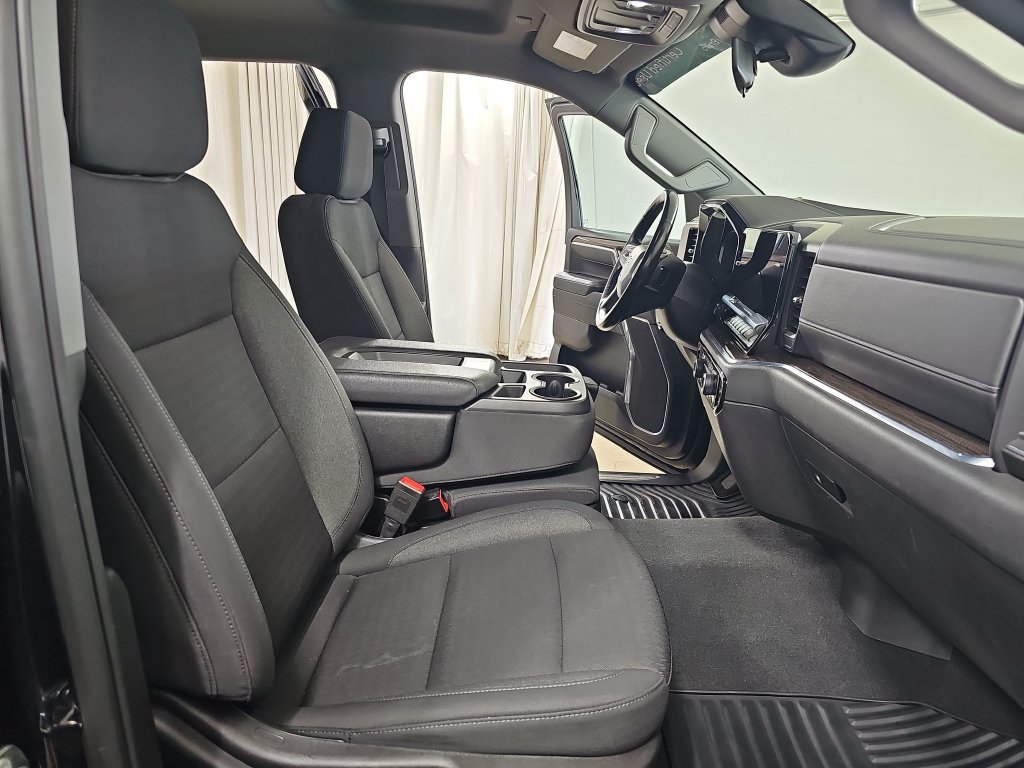 Used 2024 Chevrolet Silverado 1500 LT AWD/4WD image 13