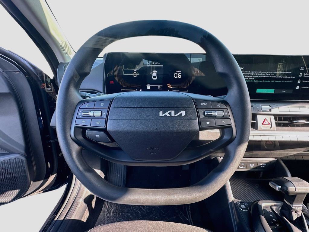 New 2026 Kia K4 FWD image 11