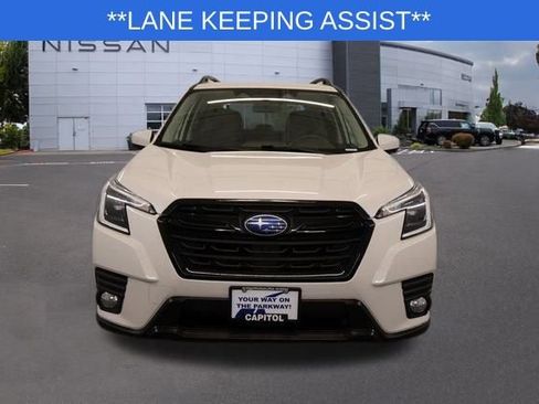 Used 2023 Subaru Forester Premium image 7